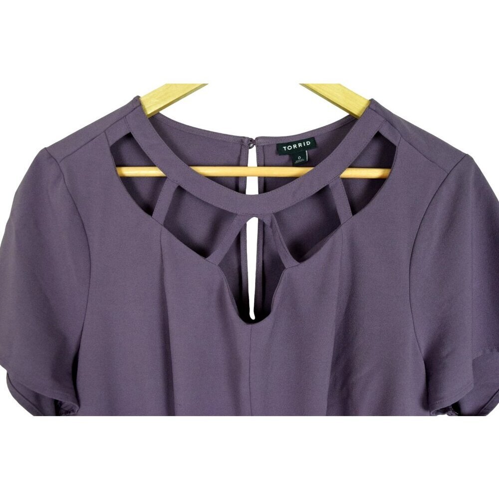 TORRID PURPLE CREPE CAGED PEPLUM TOP - Picture 2 of 5